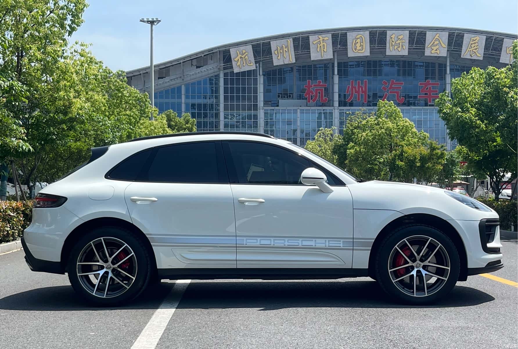 Porsche Macan, 2024 4