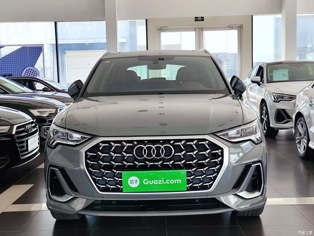 Audi Q3, 2024 3