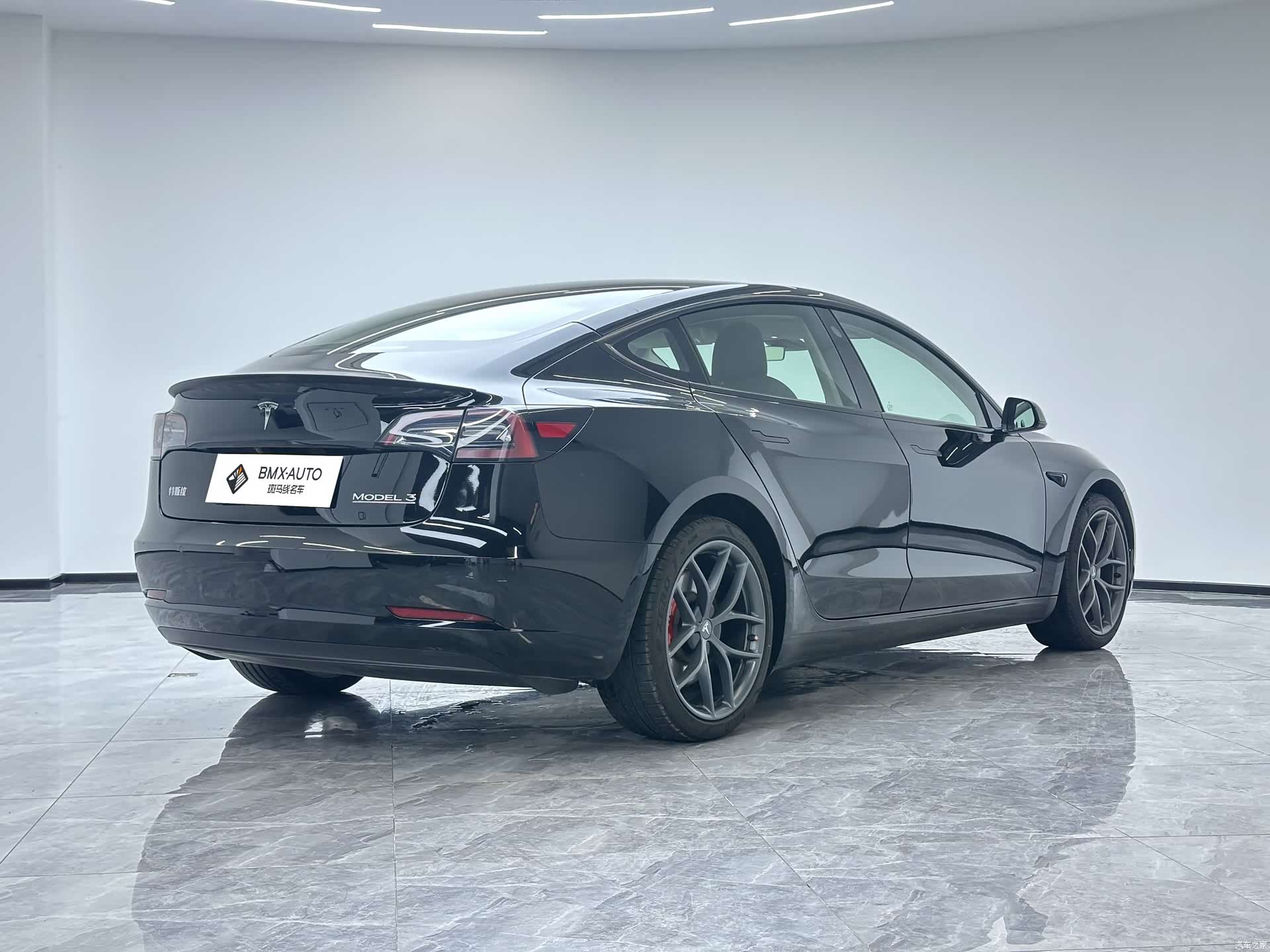 Tesla Model 3, 2022 3