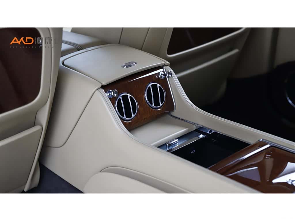 Bentley Mulsanne, 2018 9