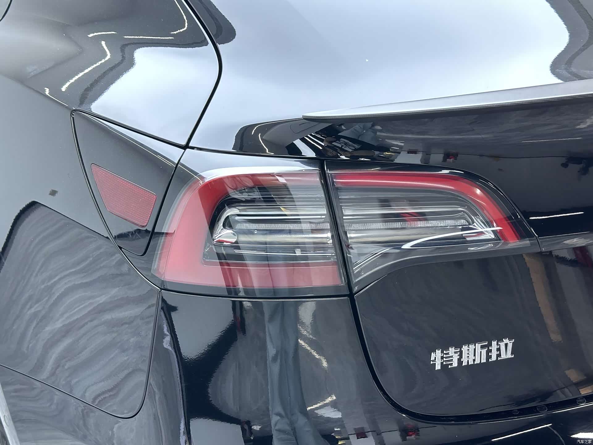 Tesla Model 3, 2022 11
