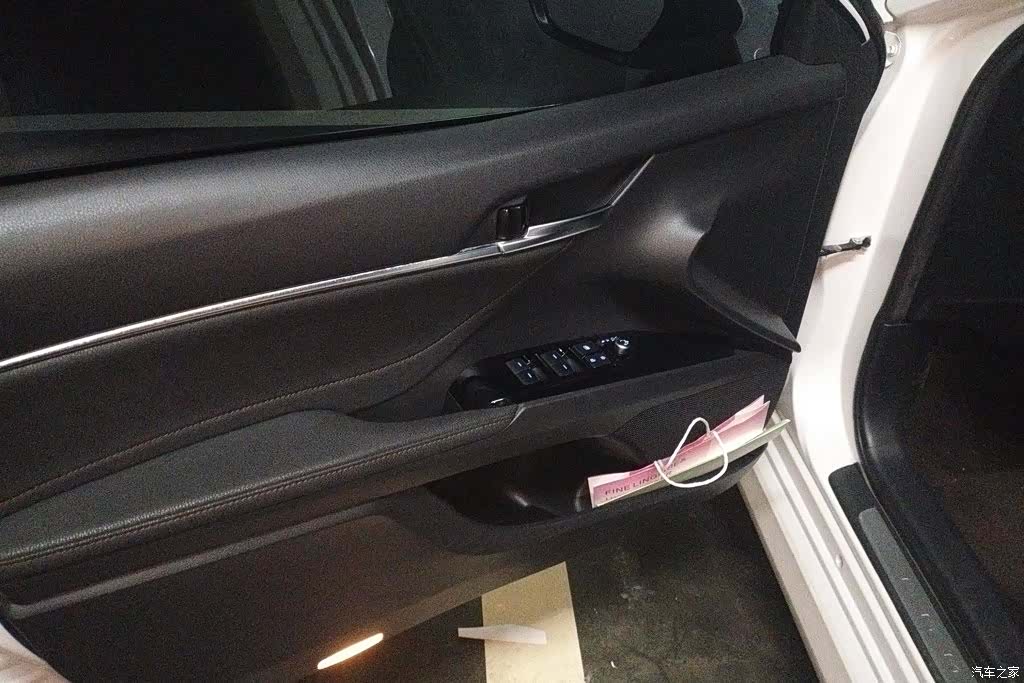 Toyota Camry, 2021 7