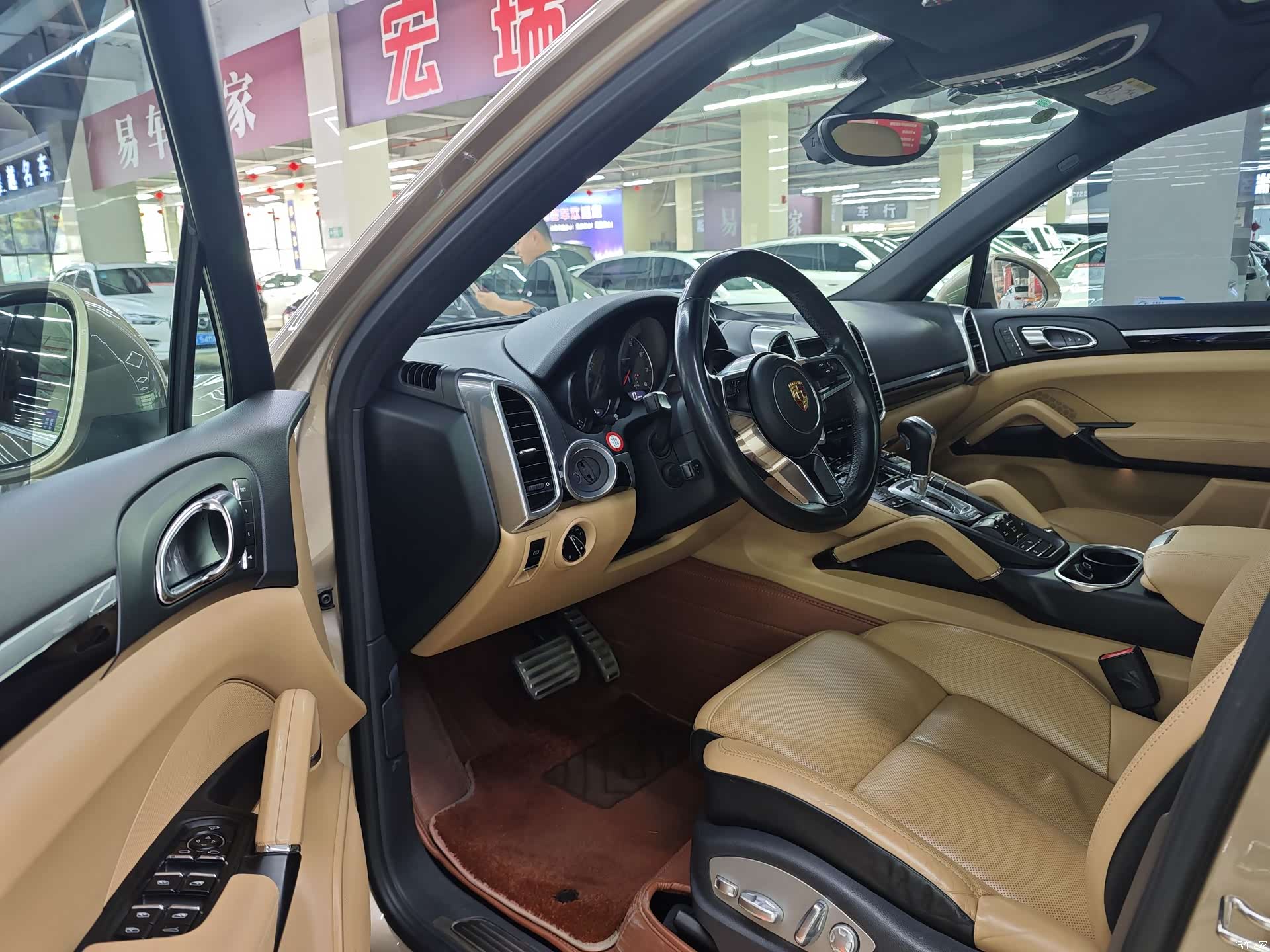 Porsche Cayenne, 2015 7
