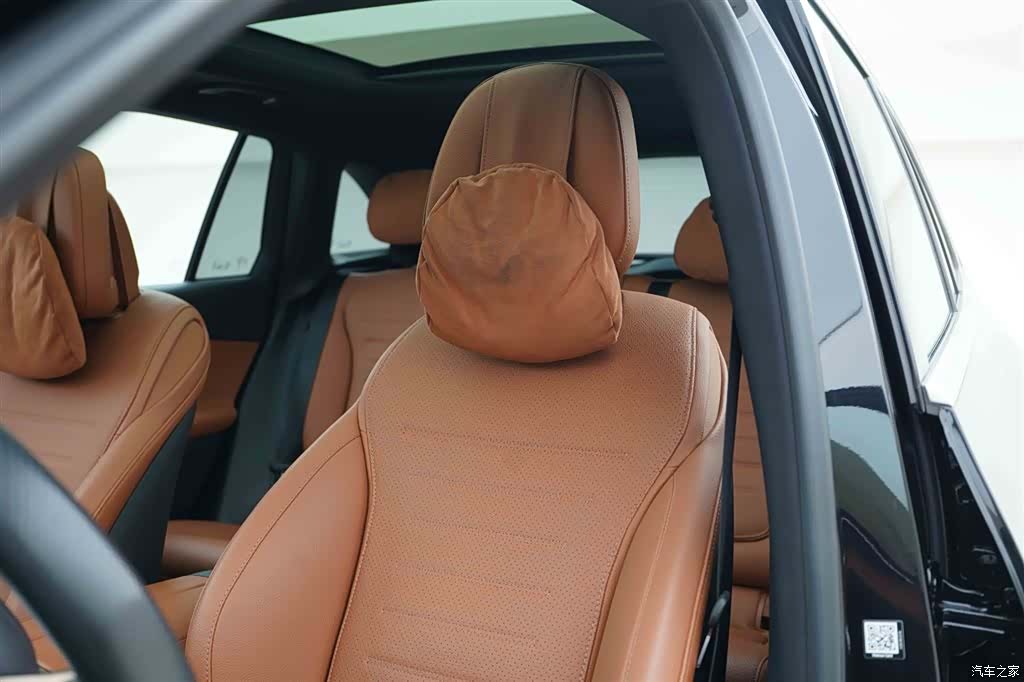 Mercedes-Benz GLC, 2024 13