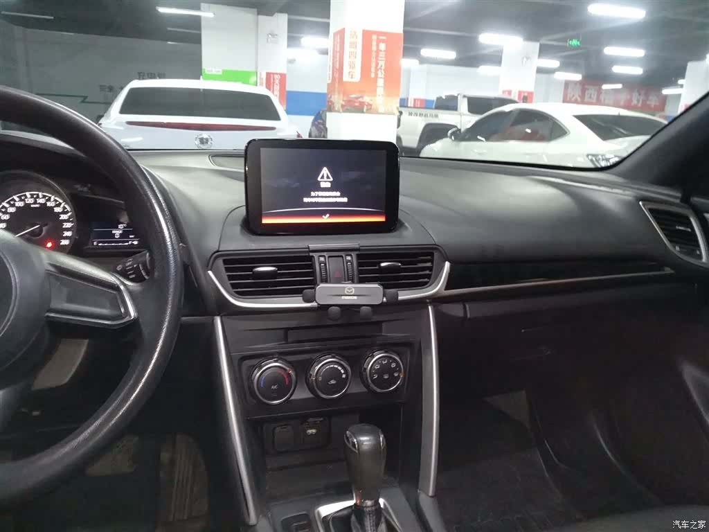 Mazda CX-4, 2018 9