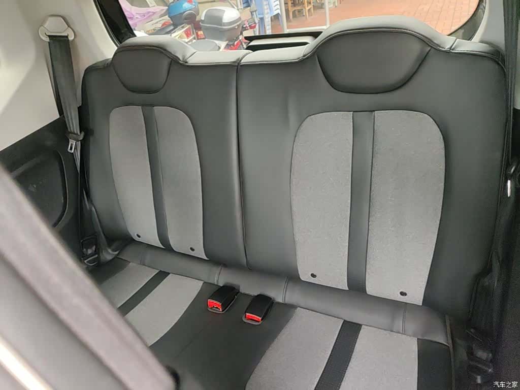 Wuling MINIEV, 2022 17