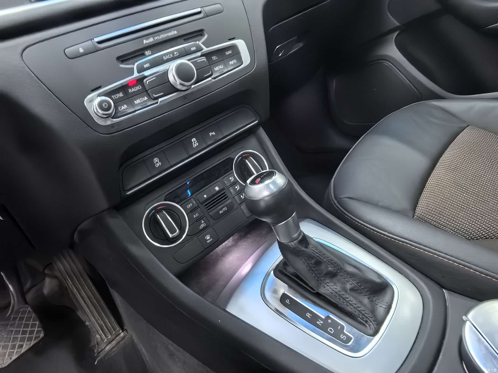 Audi Q3, 2019 9