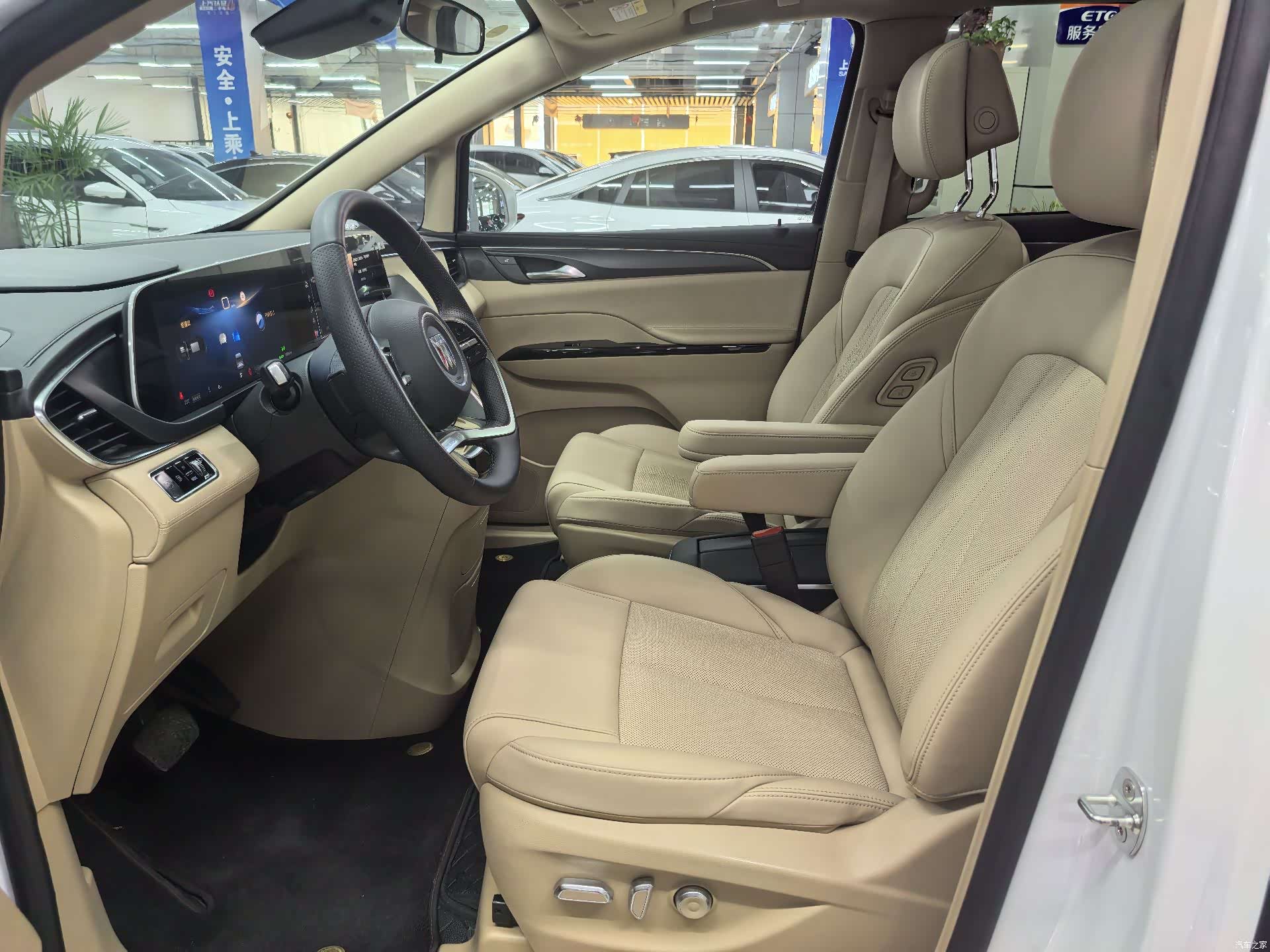 Buick GL8, 2025 все фото