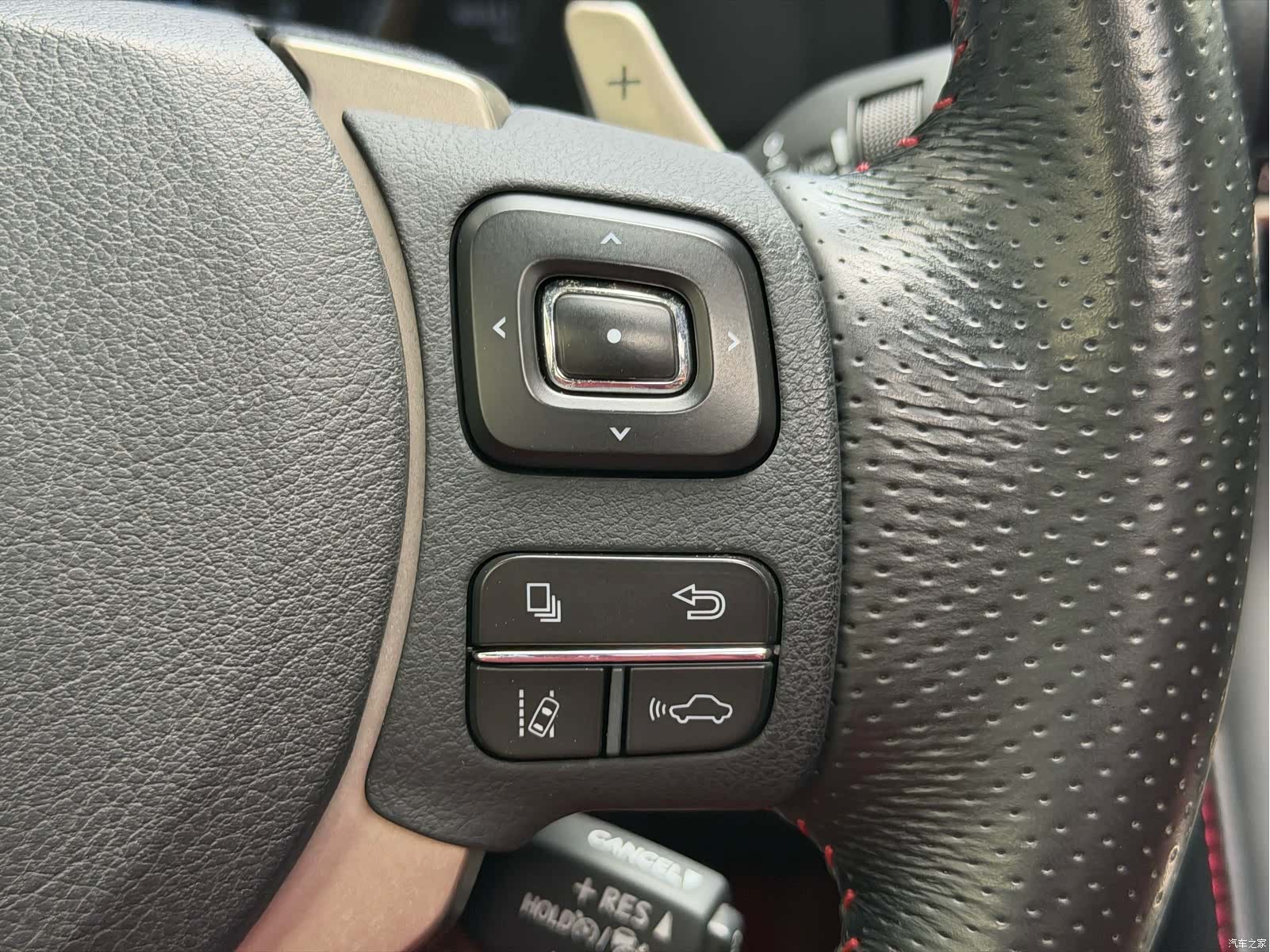 Lexus IS, 2018 16