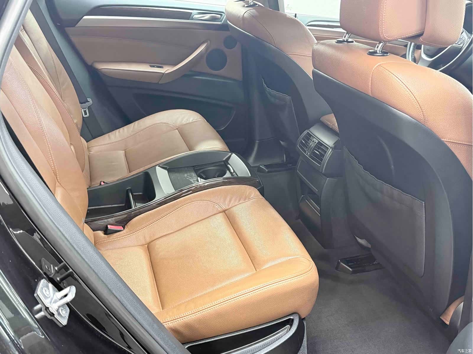 BMW X6, 2012 10