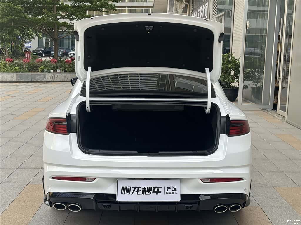 Geely Preface, 2024 14