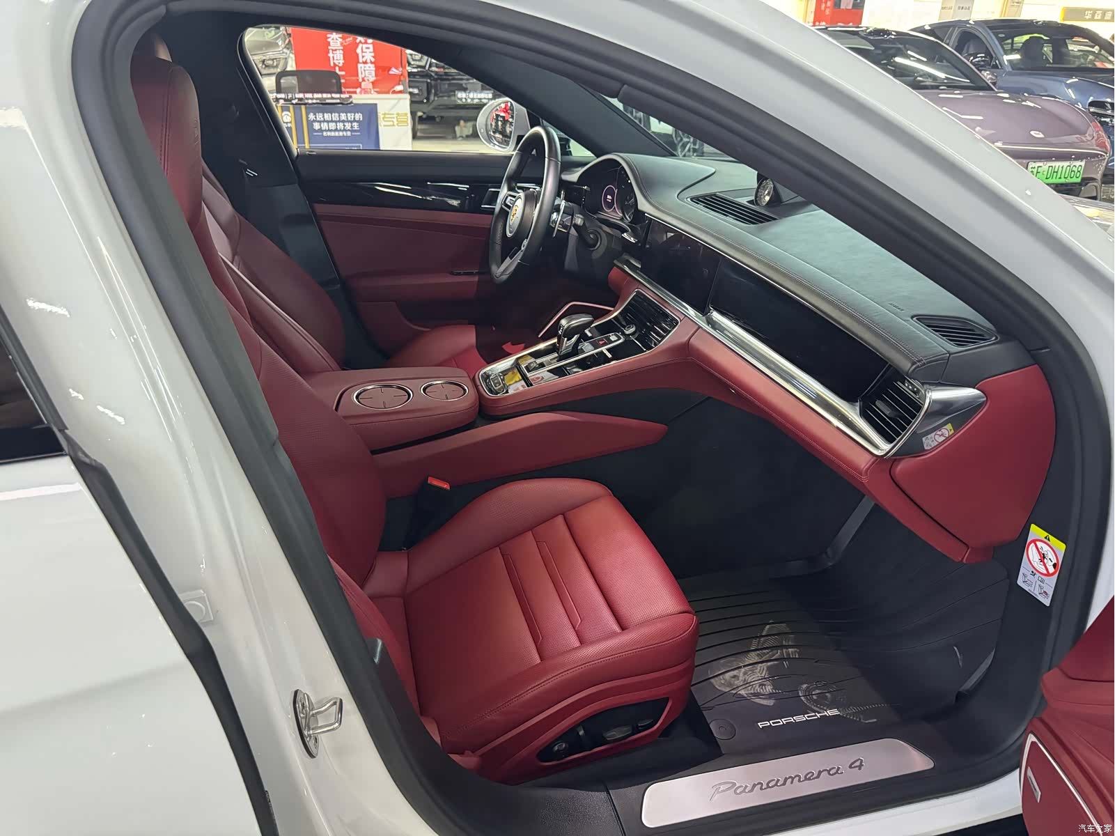 Porsche Panamera, 2022 10