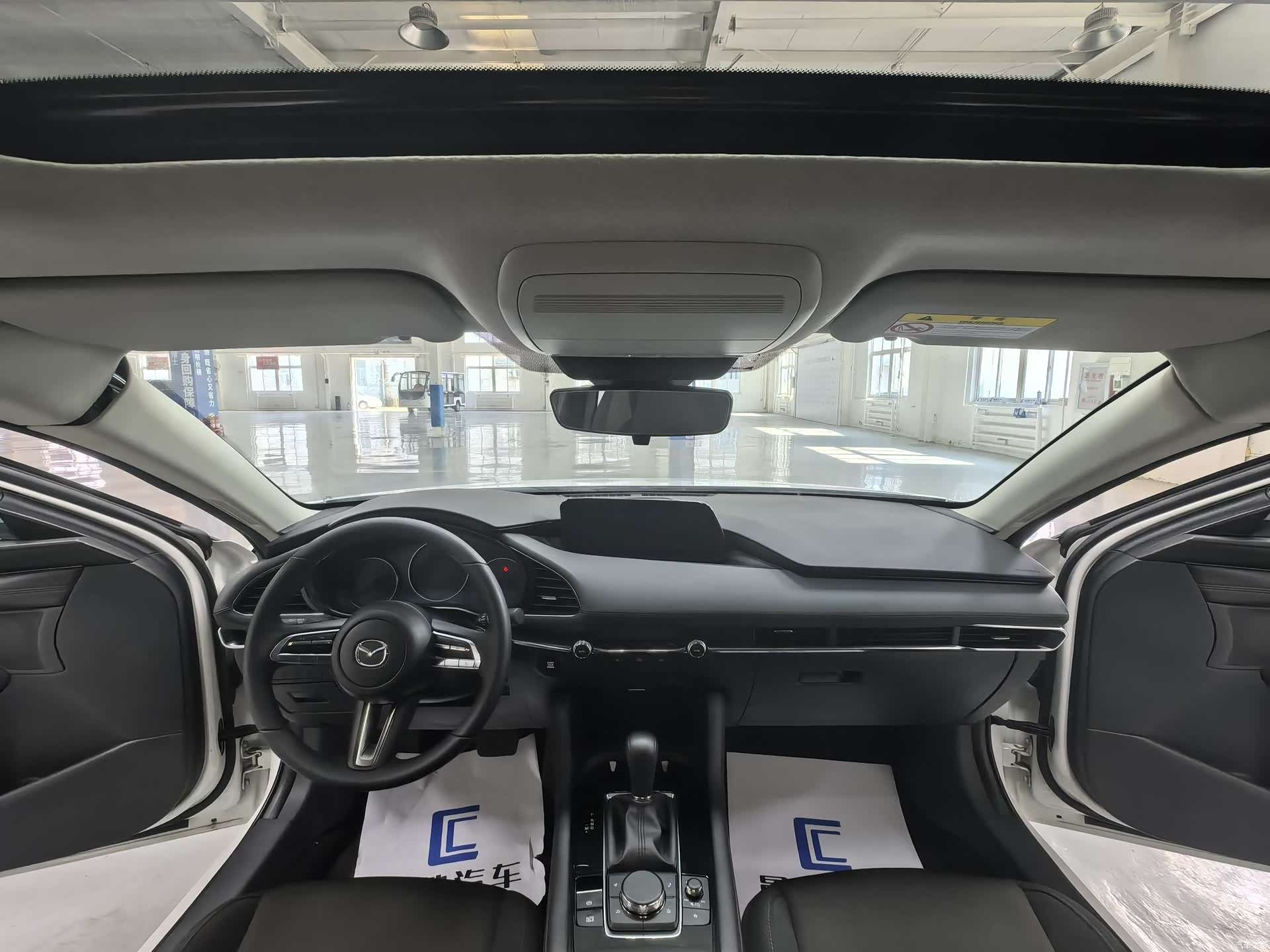 Mazda Mazda3, 2026 14