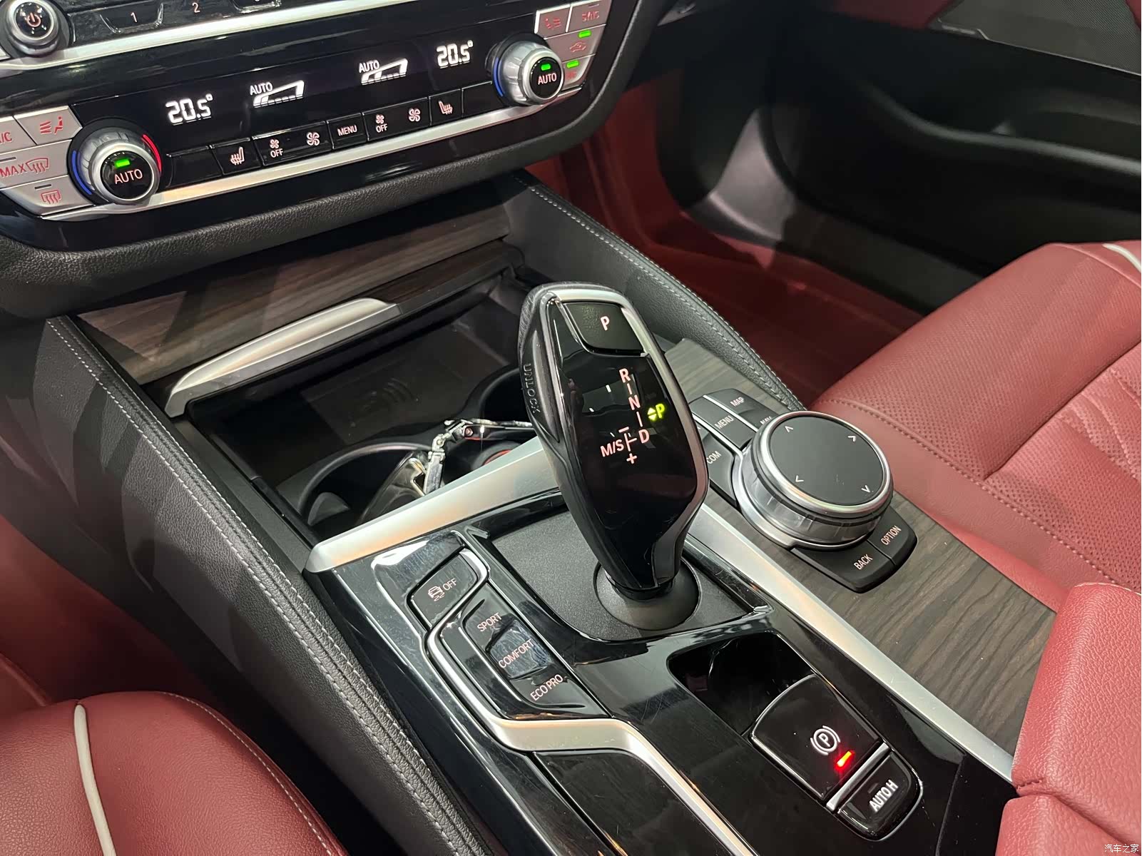 BMW 5 Series, 2023 11