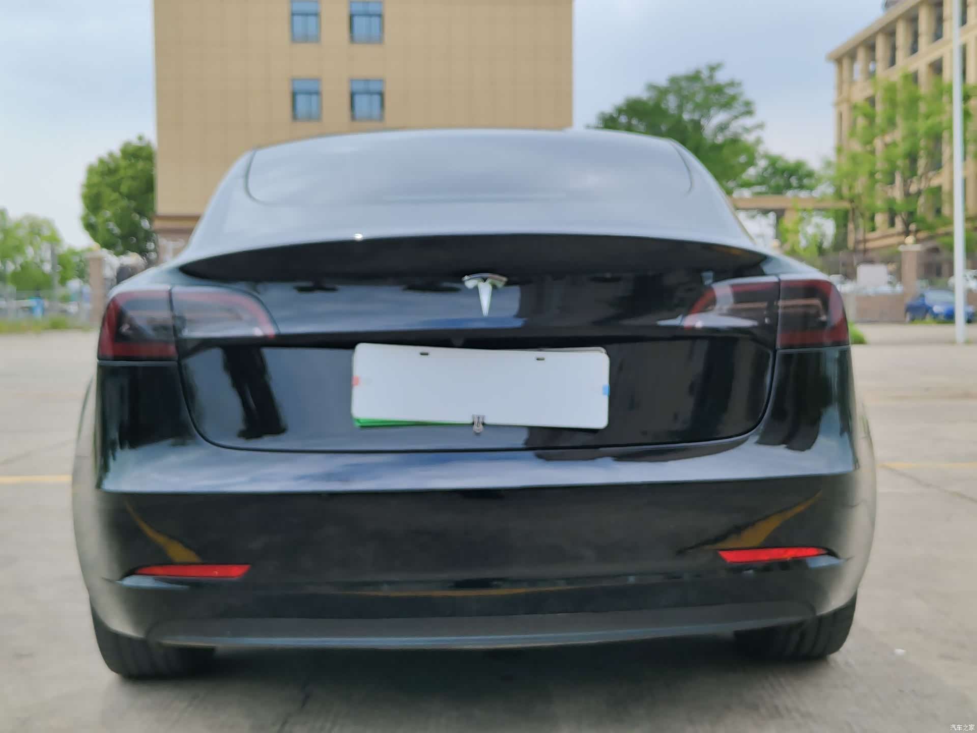 Tesla Model 3, 2022 все фото