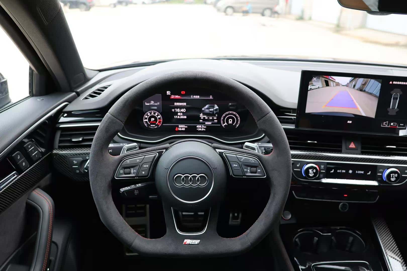 Audi RS4, 2025 14