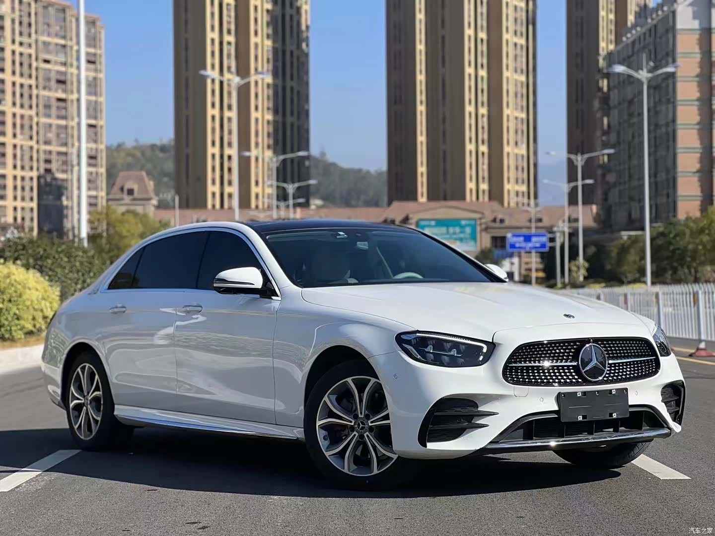 Mercedes-Benz E-Class, 2023 1
