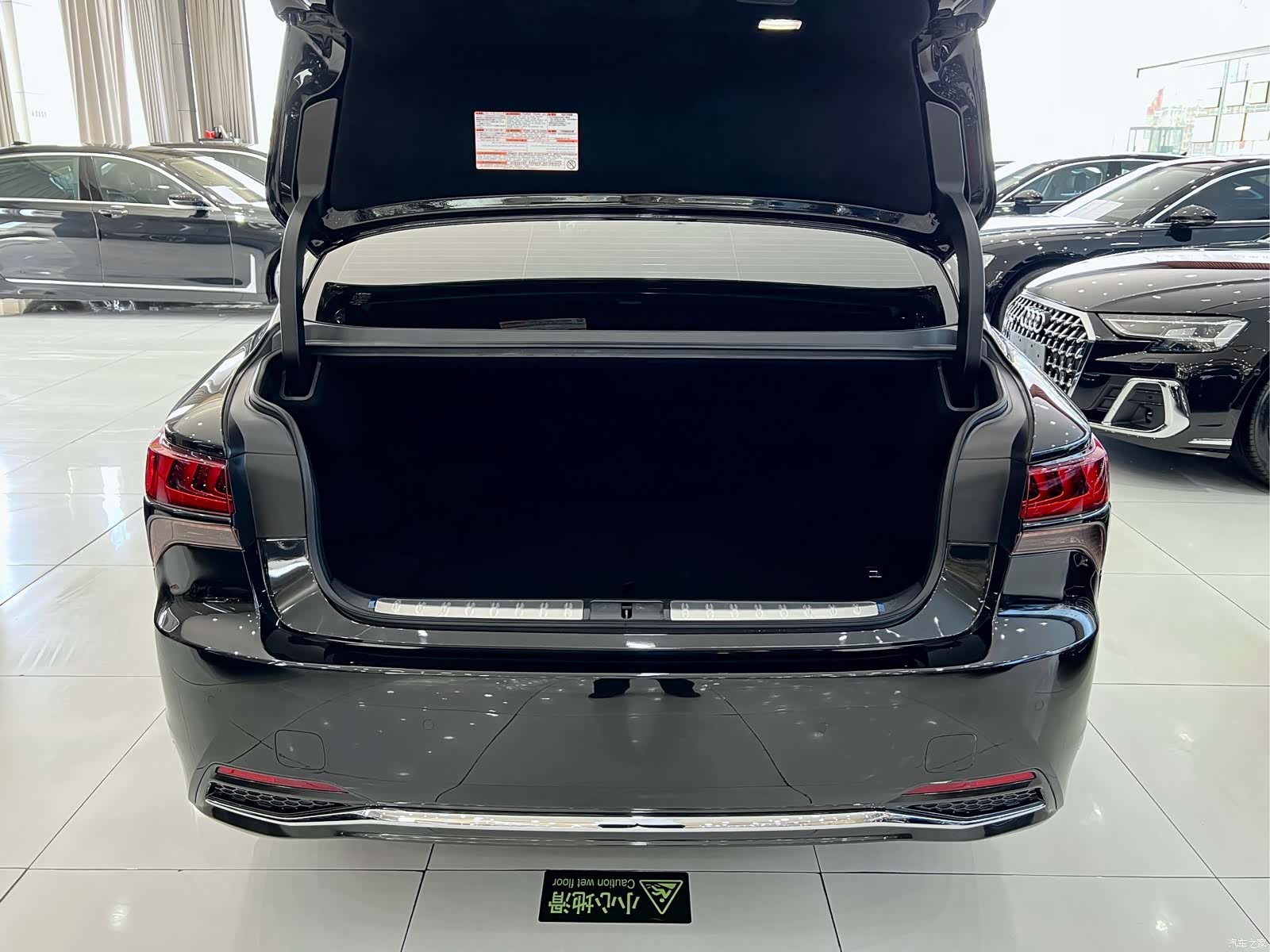Lexus LS, 2021 24