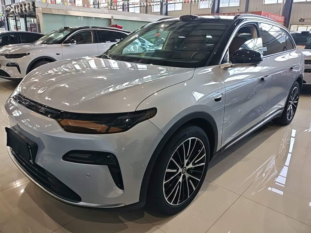 Leapmotor C11