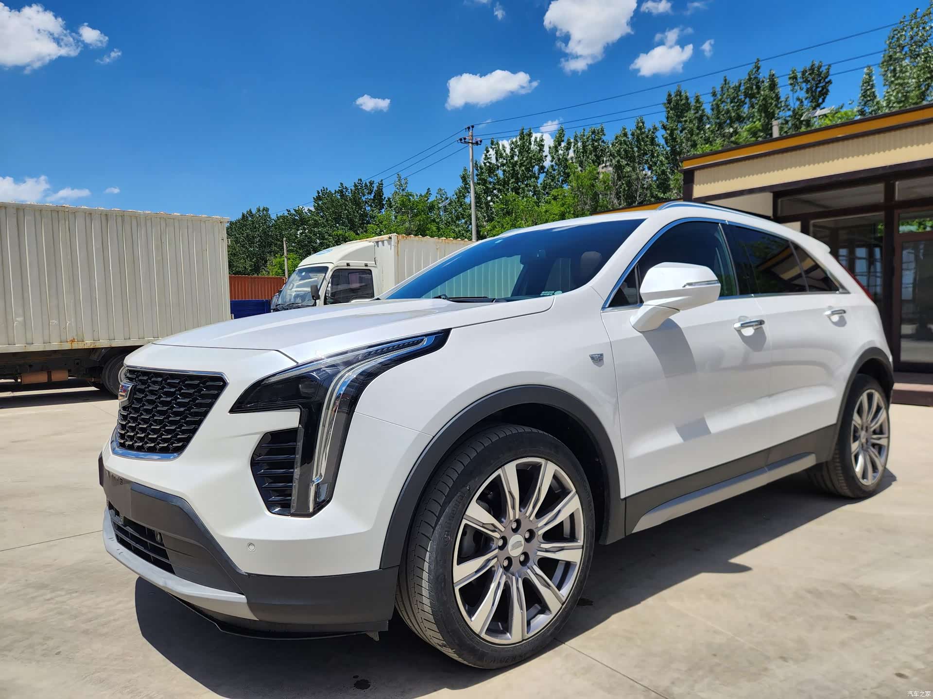 Cadillac XT4, 2019 3