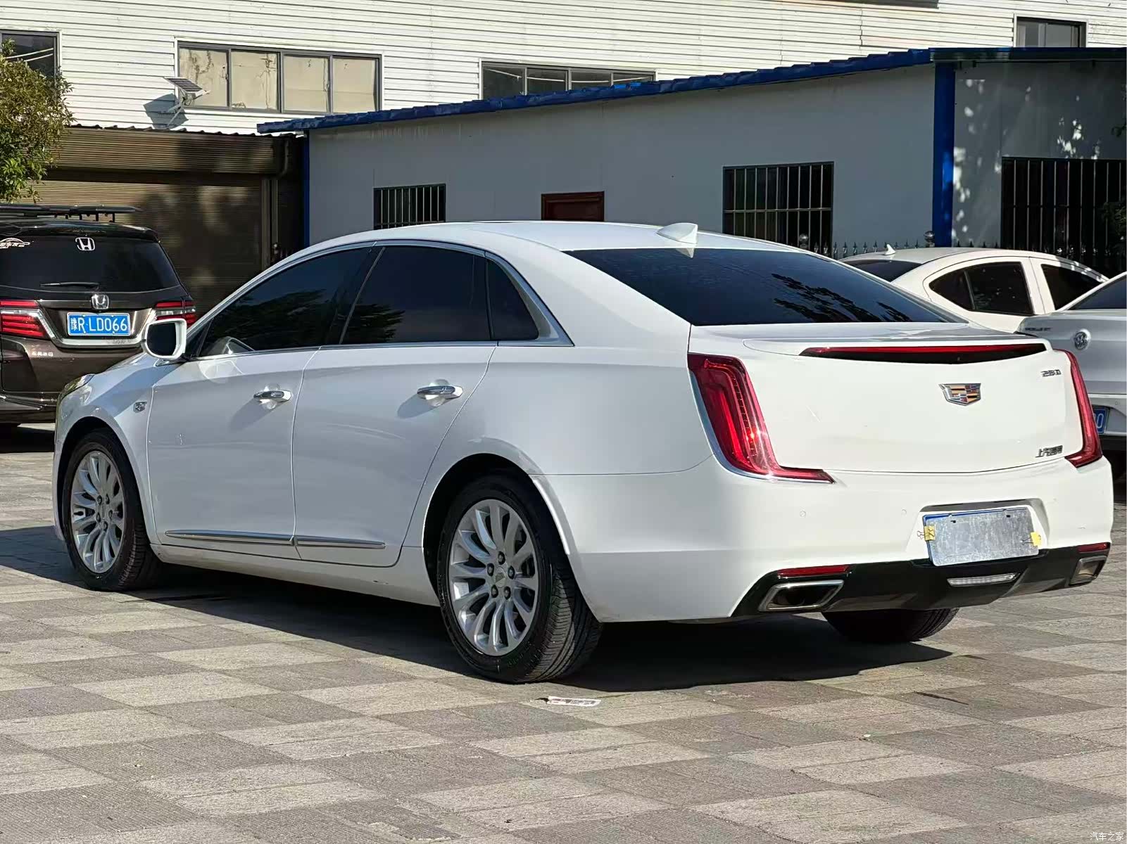 Cadillac XTS, 2018 7