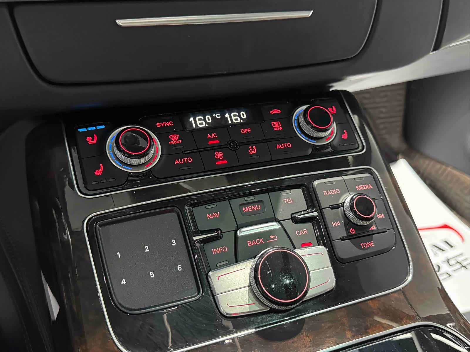 Audi A8L, 2016 8