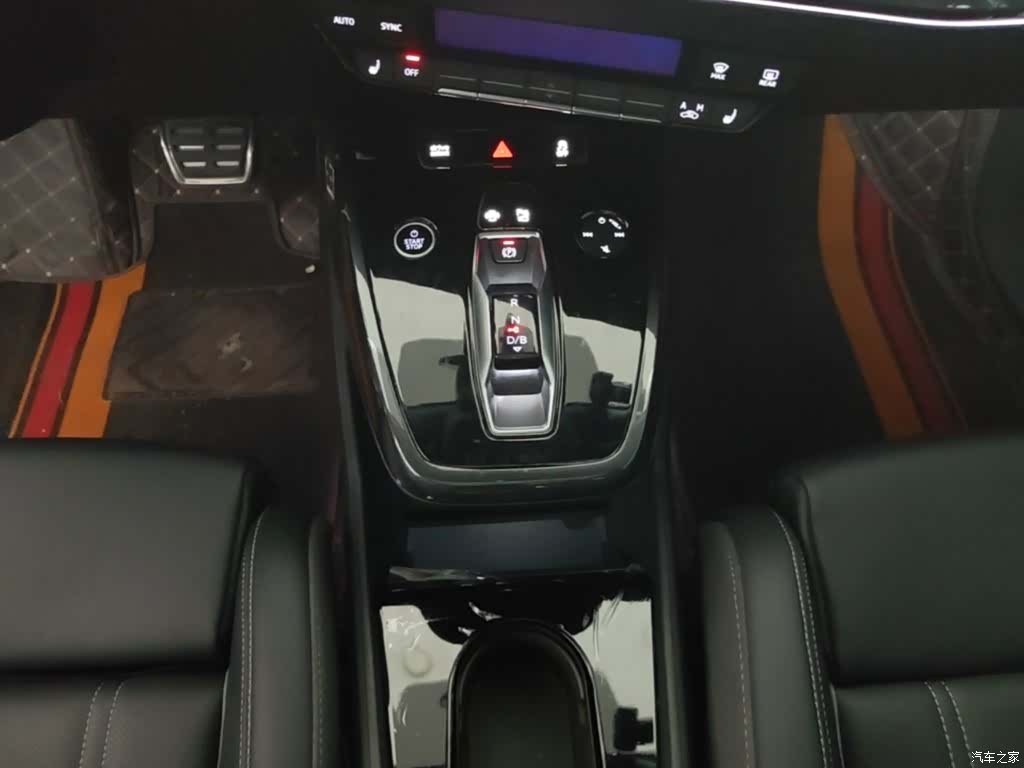 Audi Q4 e-tron, 2024 14