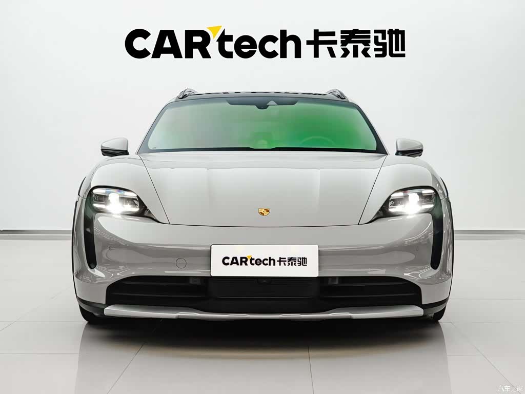 Porsche Taycan, 2023 3