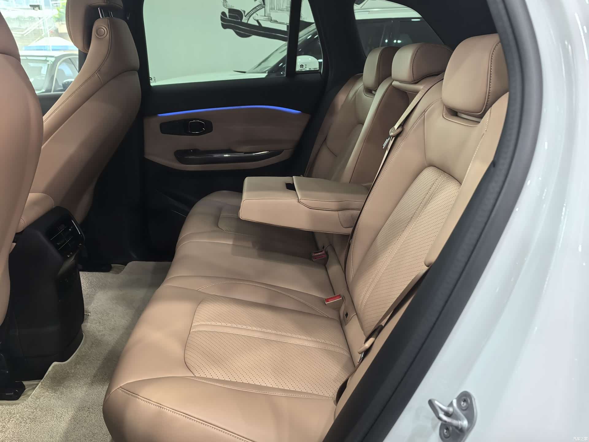 NIO ES6, 2020 10