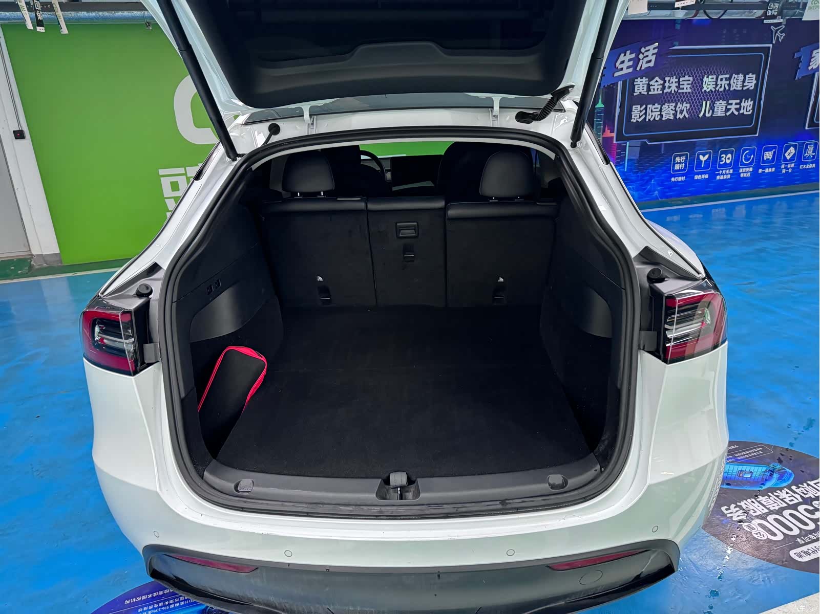 Tesla Model Y, 2021 17