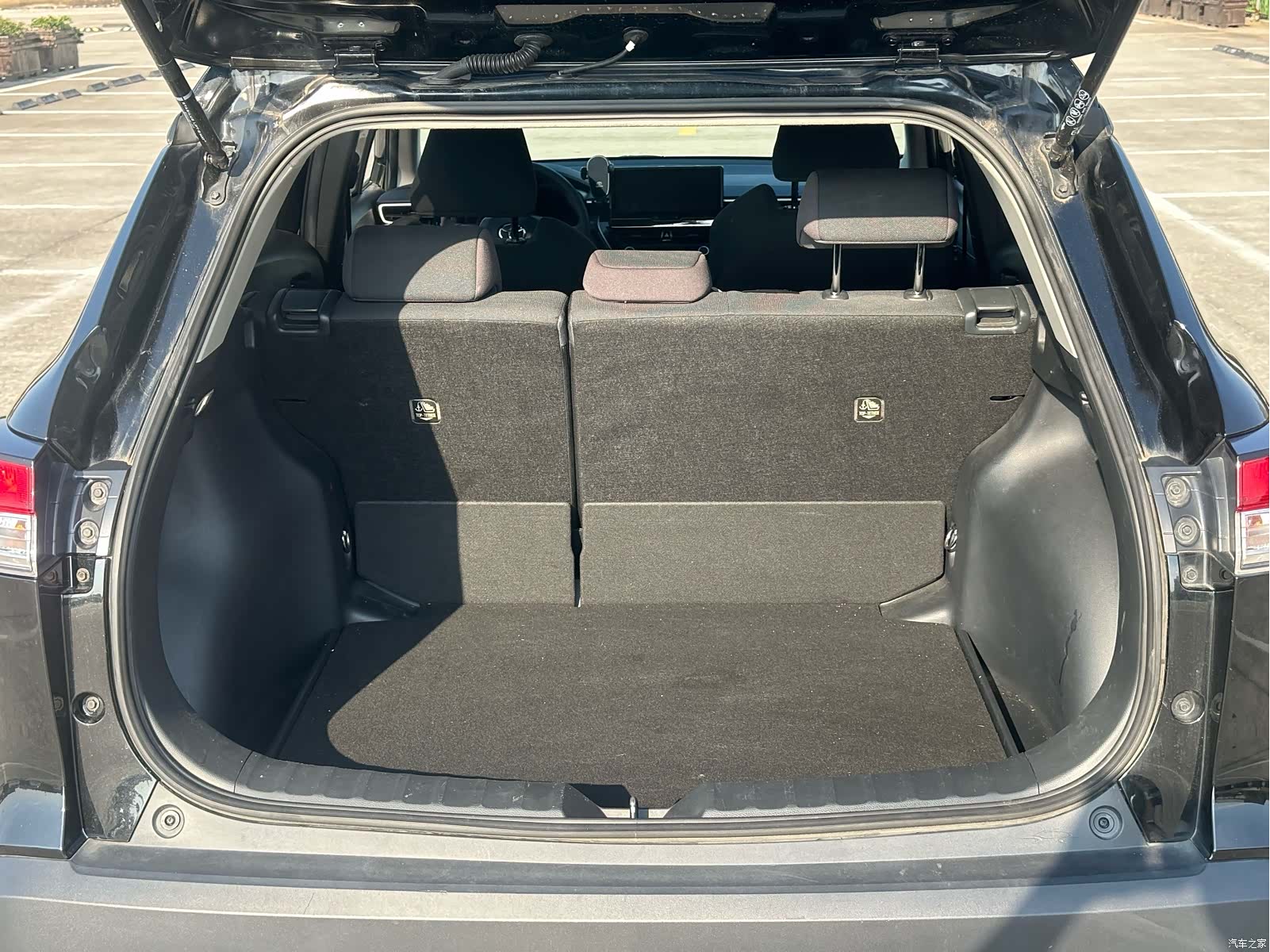 Toyota Frontlander, 2023 18