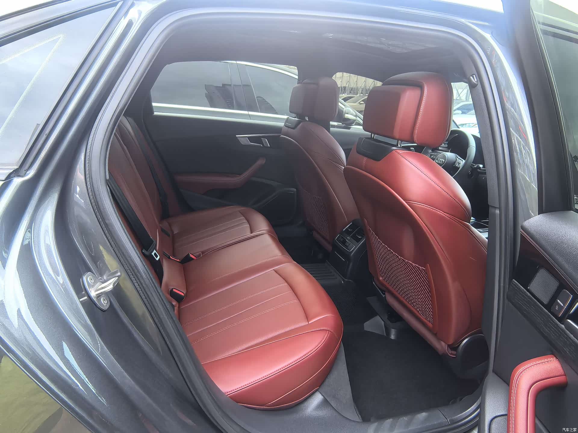 Audi A4L, 2024 13