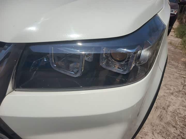 BAIC Huansu S3 2016 S3 L 1.5L МКПП zun xiang xing