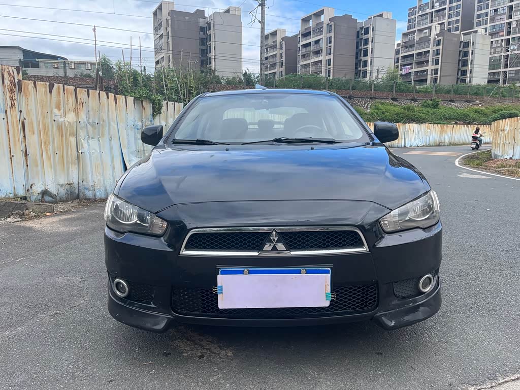 Mitsubishi 2010 1.8L CVT Luxury