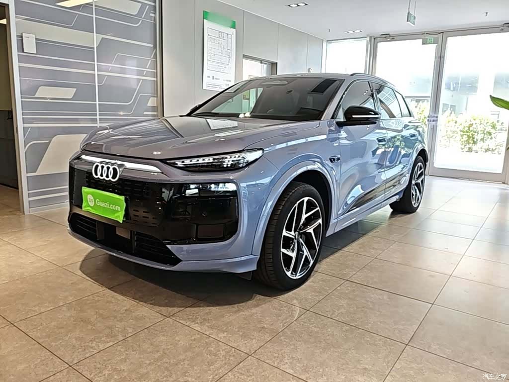 Audi e-tron, 2025 1