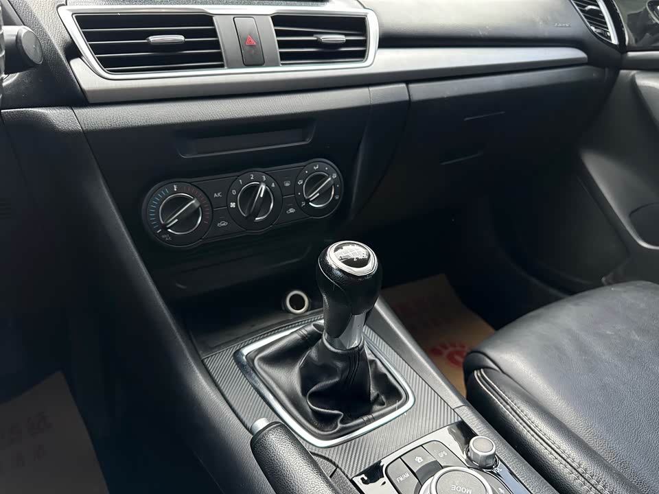 Mazda 3 Angkesaila