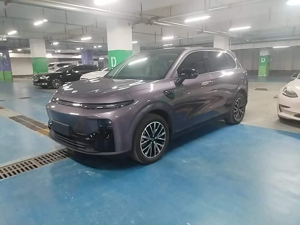 Leapmotor B10