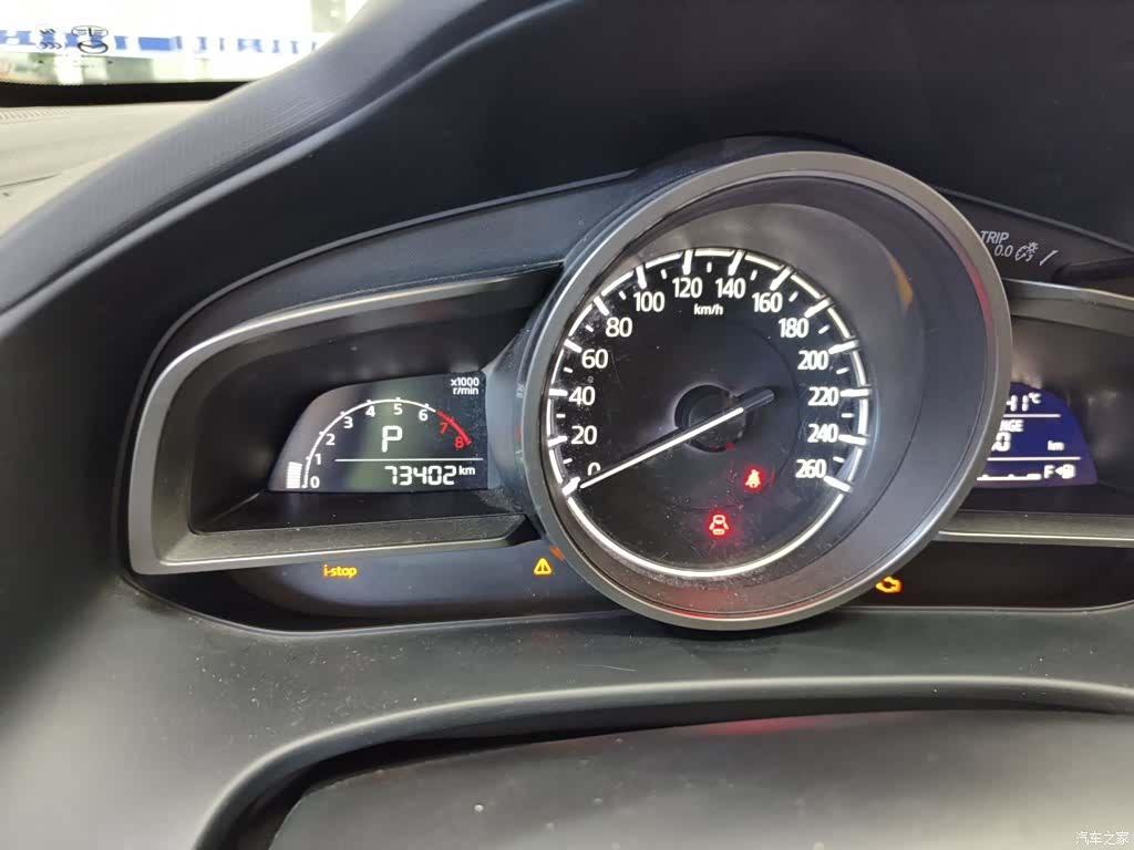 Mazda CX-4, 2018 12