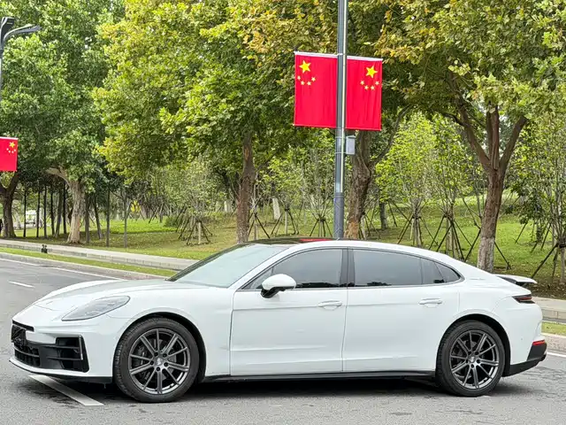 Porsche Panamera 2024 — купить из Китая под заказ