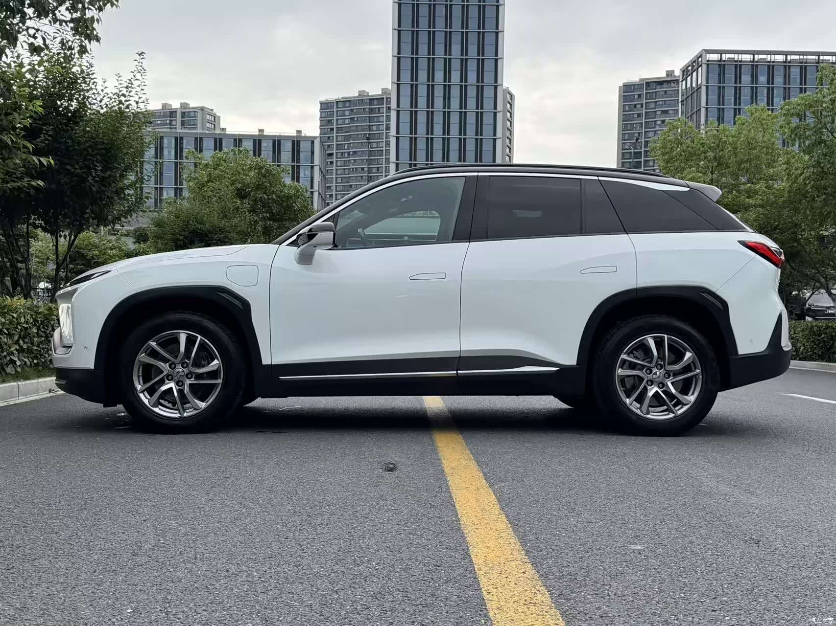 NIO ES6, 2022 7