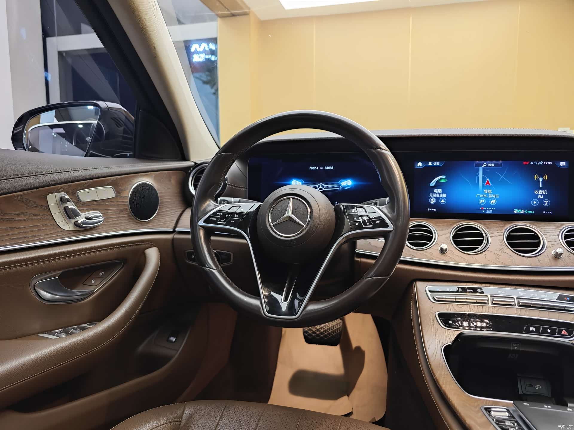 Mercedes-Benz E-Class, 2021 15