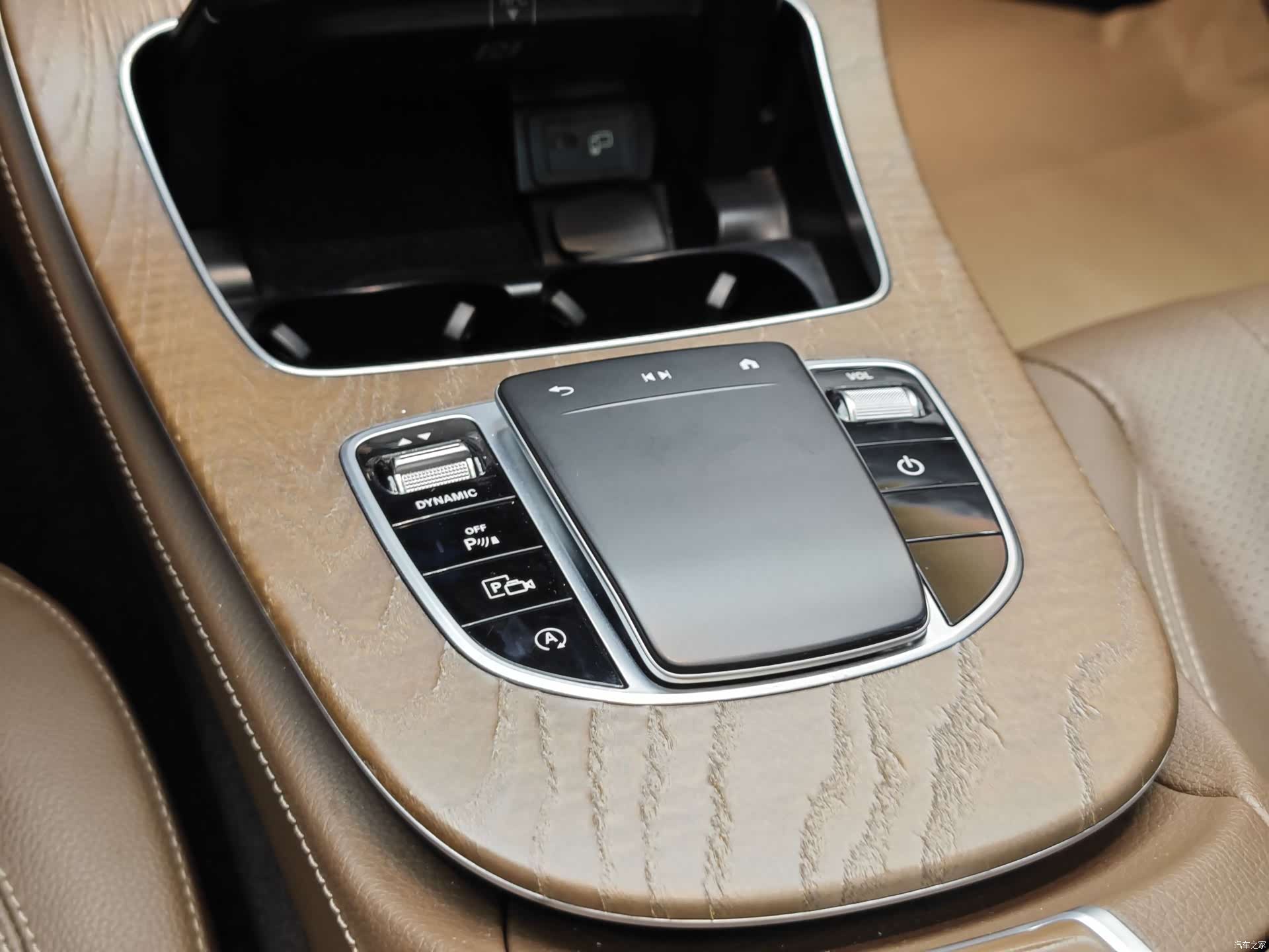 Mercedes-Benz E-Class, 2021 19
