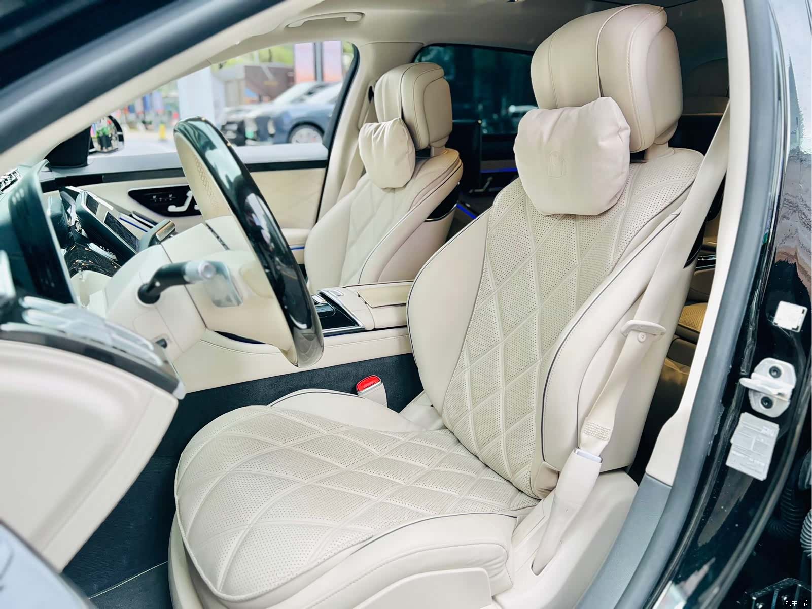Maybach S-Class, 2021 4