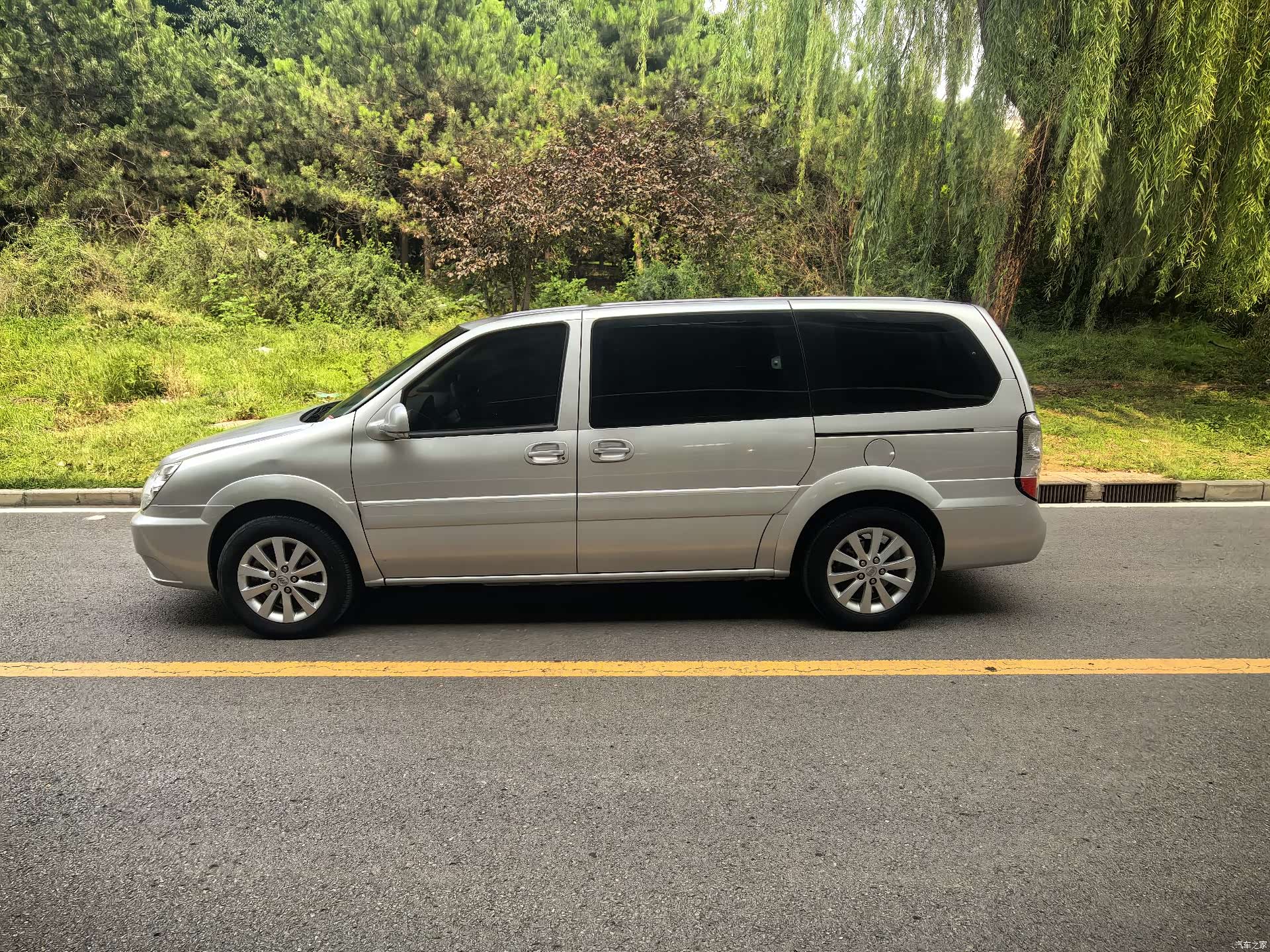 Buick GL8, 2017 7