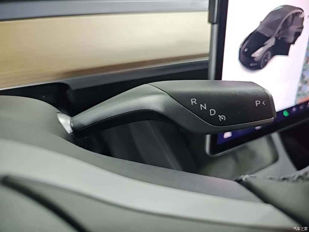 Tesla Model Y, 2021 10