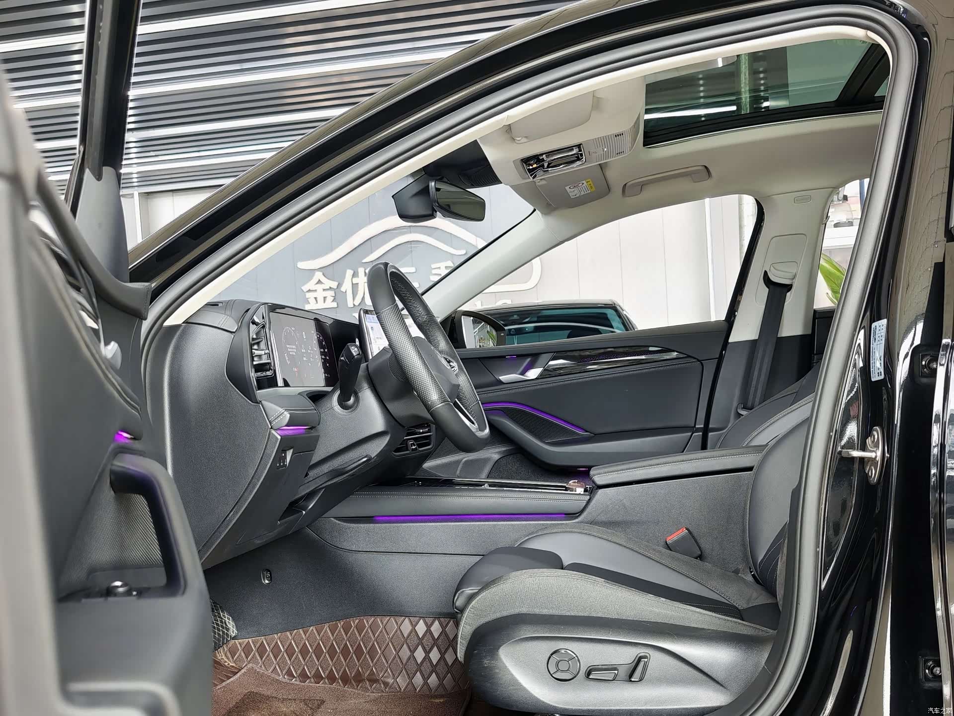 Volkswagen Magotan, 2024 все фото
