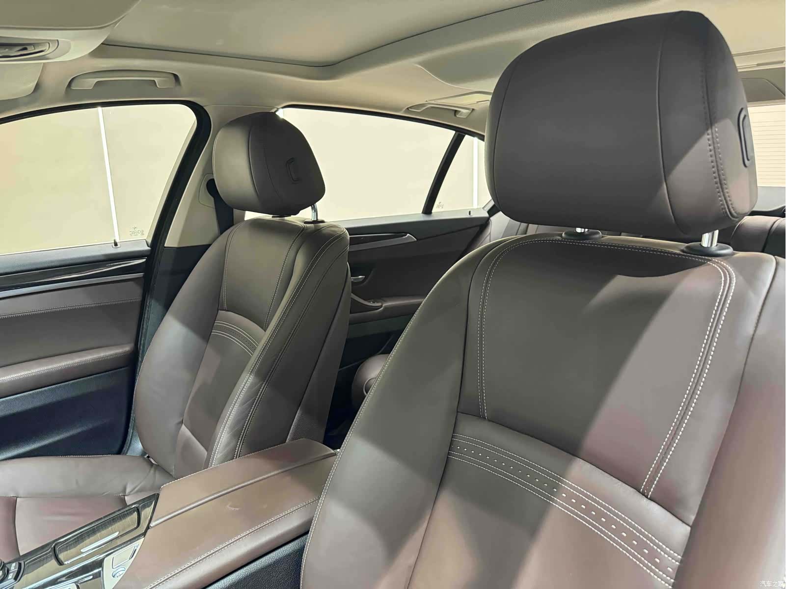 BMW 5 Series, 2016 35