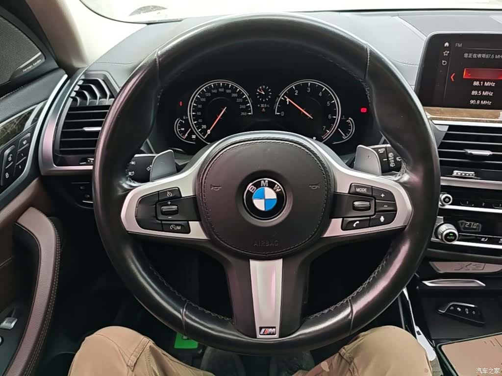 BMW X3, 2019 11