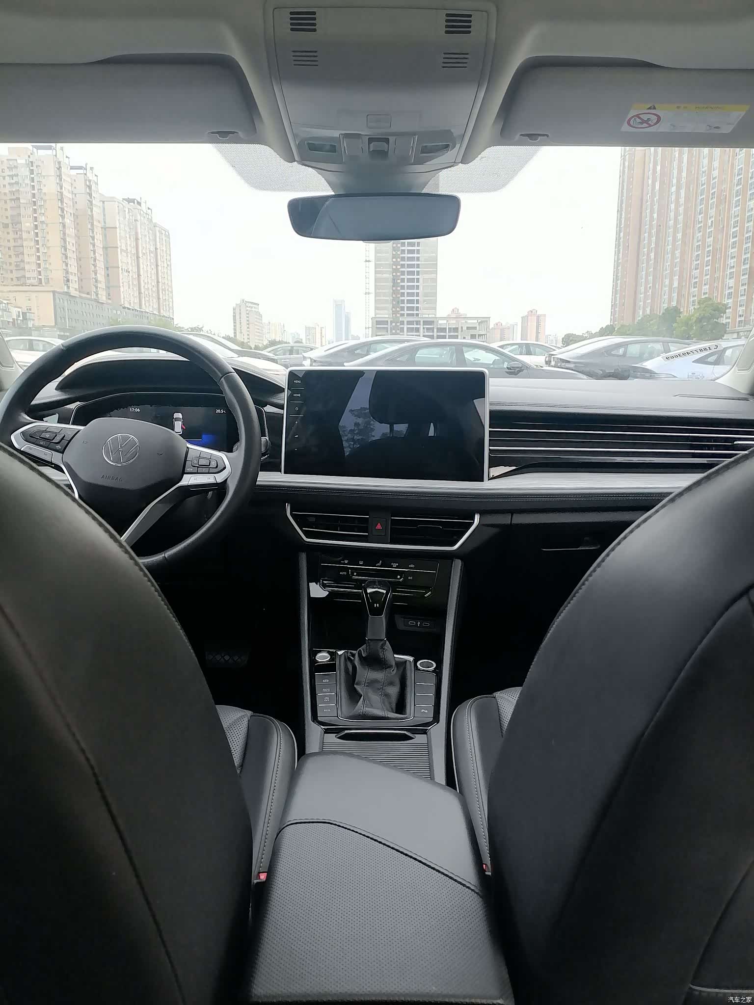 Volkswagen Sagitar, 2022 4