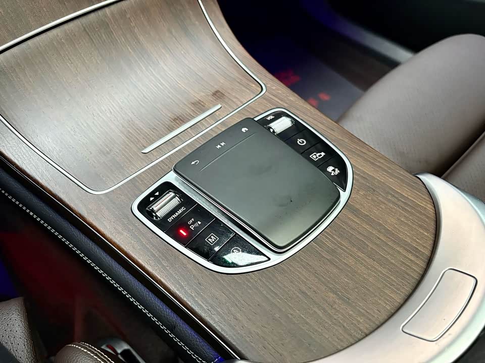 Mercedes-Benz GLC Mercedes-Benz GLC